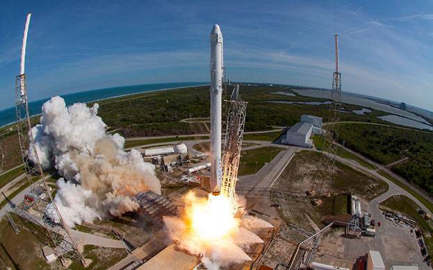Space x roketi ile londra new york arası uçuş 29 dakika